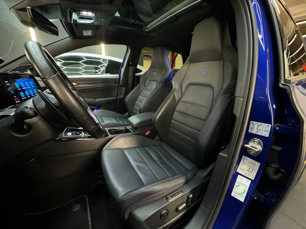 Volkswagen Golf 2.0 TSI R 4M 20 Years Edition Pano uit 2022, foto 5