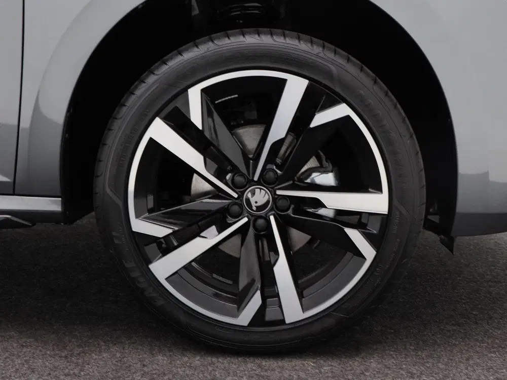 Skoda Kamiq Monte Carlo 1.0 TSI 115 PK uit 2026, foto 12