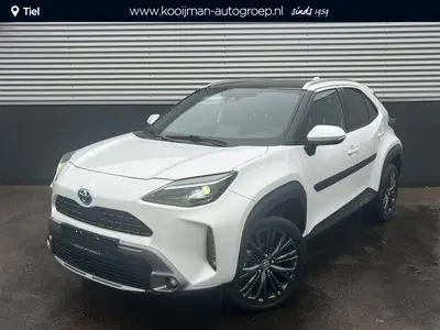 Toyota Yaris Cross 1.5 Hybrid Adventure AWD Panoramadak uit 2022