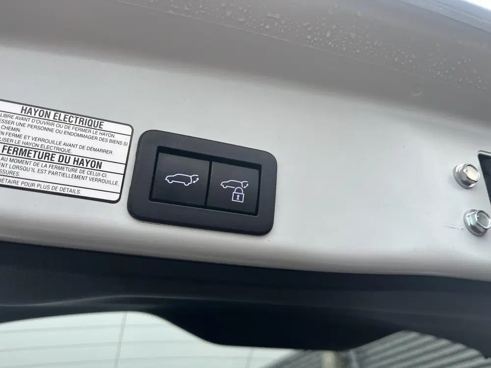 Toyota Yaris Cross 1.5 Hybrid Adventure AWD Panoramadak uit 2022, foto 12