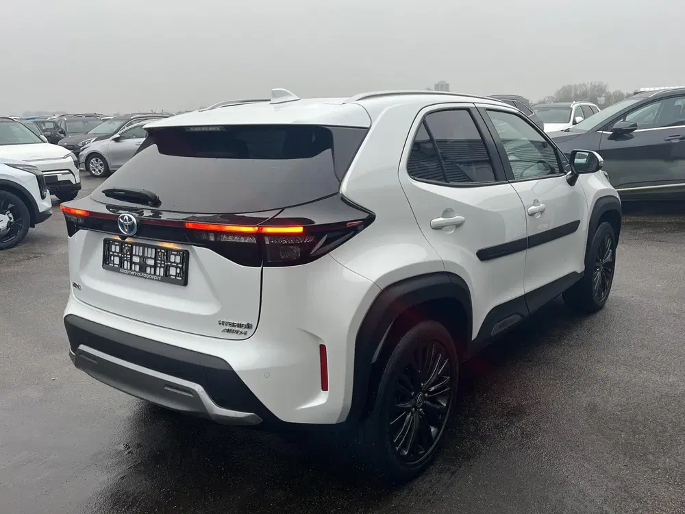 Toyota Yaris Cross 1.5 Hybrid Adventure AWD Panoramadak uit 2022, foto 8