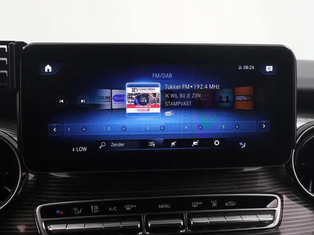 Mercedes-Benz EQV 300 L2 uit 2024, foto 14