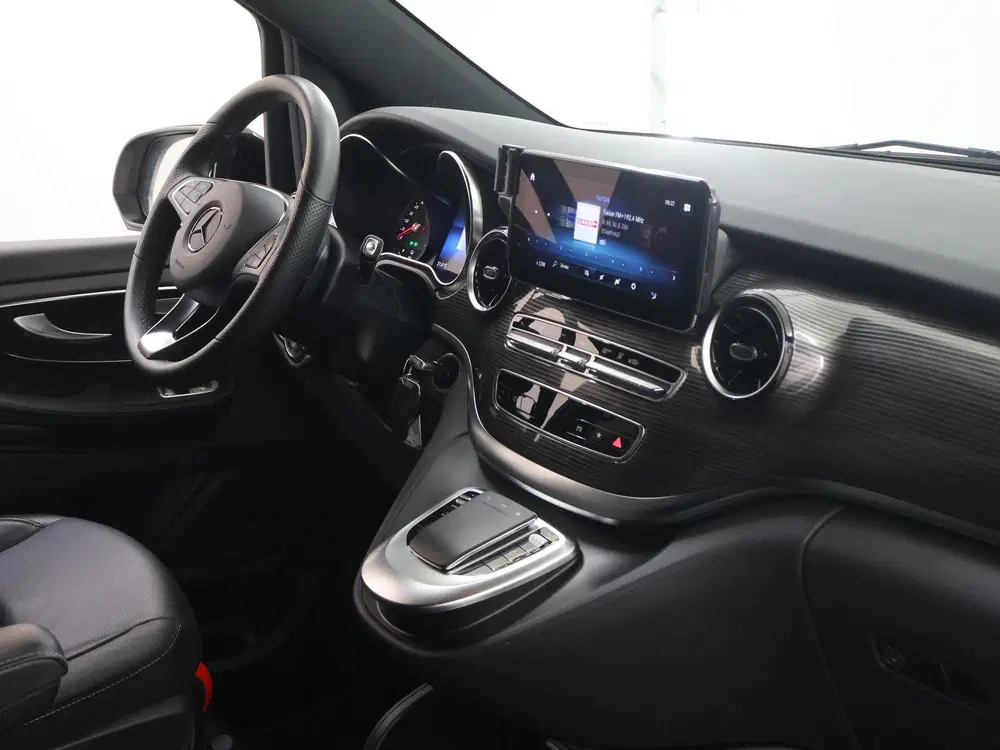 Mercedes-Benz EQV 300 L2 uit 2024, foto 9