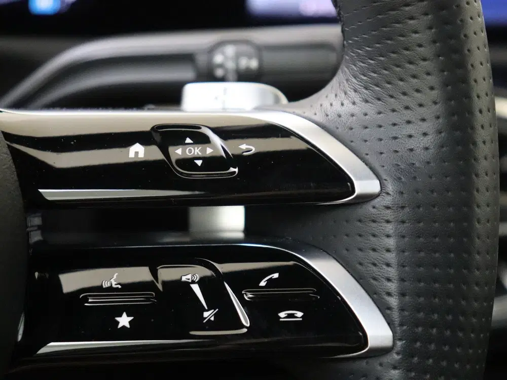 Mercedes-Benz A-Klasse 250 e Business Solution AMG Premium P uit 2025, foto 14