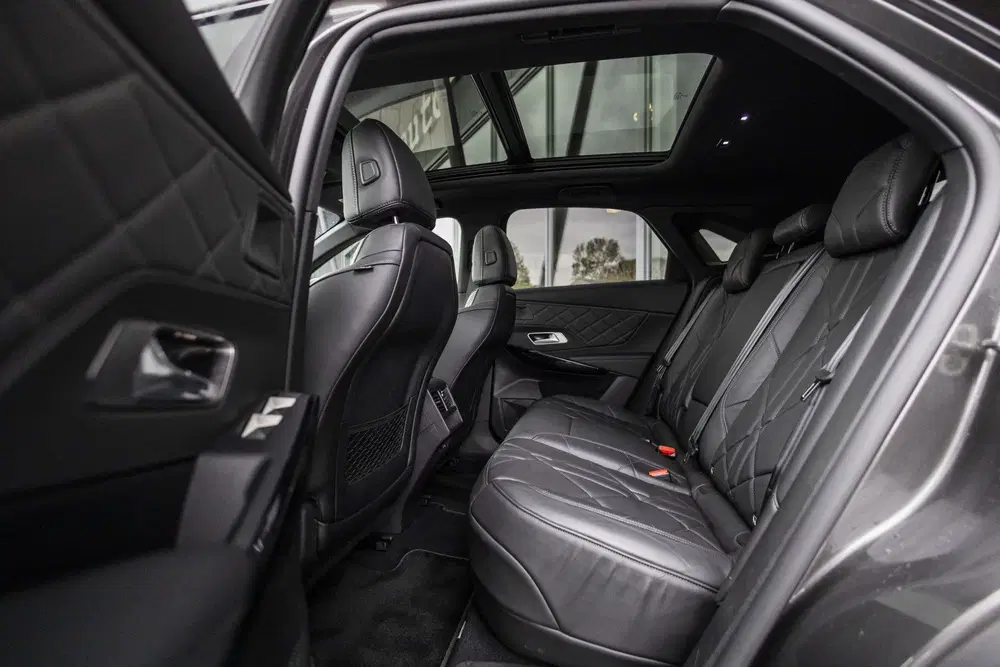 DS Automobiles DS 7 Crossback DS 7 Crossback E-Tense Rivoli uit 2022, foto 10