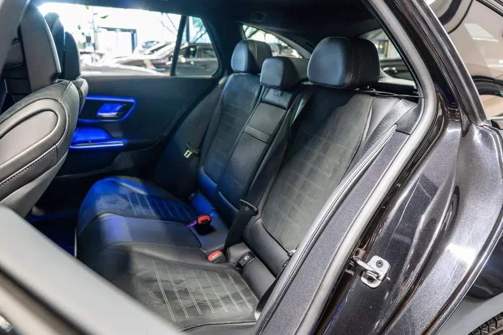 Mercedes-Benz C-Klasse 300 e Star Edition AMG Line Pl uit 2025, foto 4