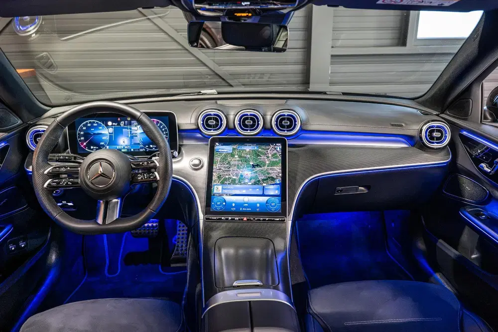 Mercedes-Benz C-Klasse 300 e Star Edition AMG Line Pl uit 2025, foto 6