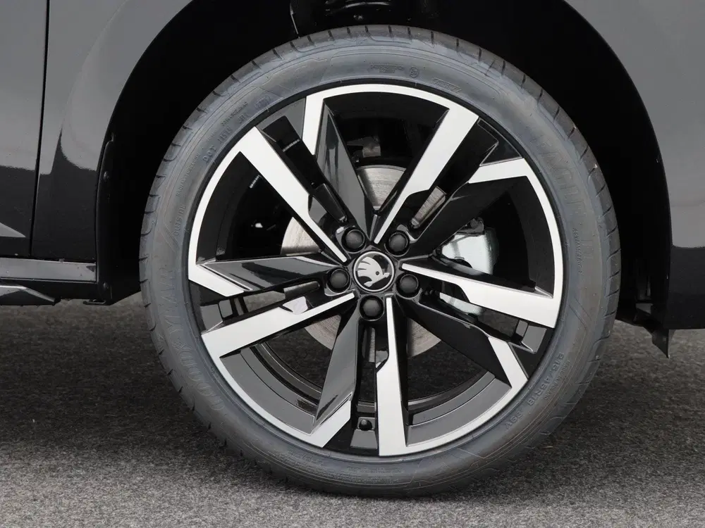 Skoda Kamiq Monte Carlo 1.0 TSI 115 PK uit 2026, foto 12
