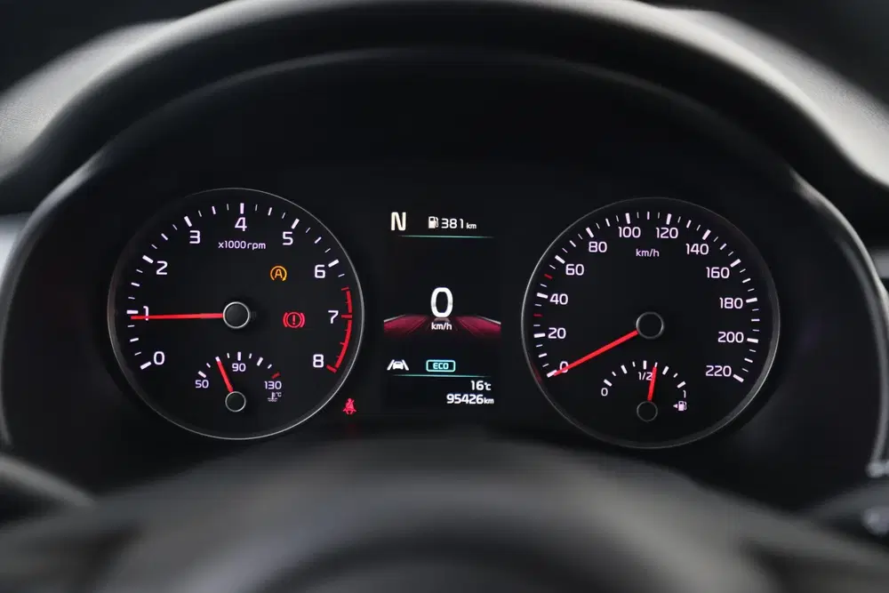 Kia Stonic 1.0 T-GDi MHEV DynamicLine 101PK Navigatie uit 2021, foto 14