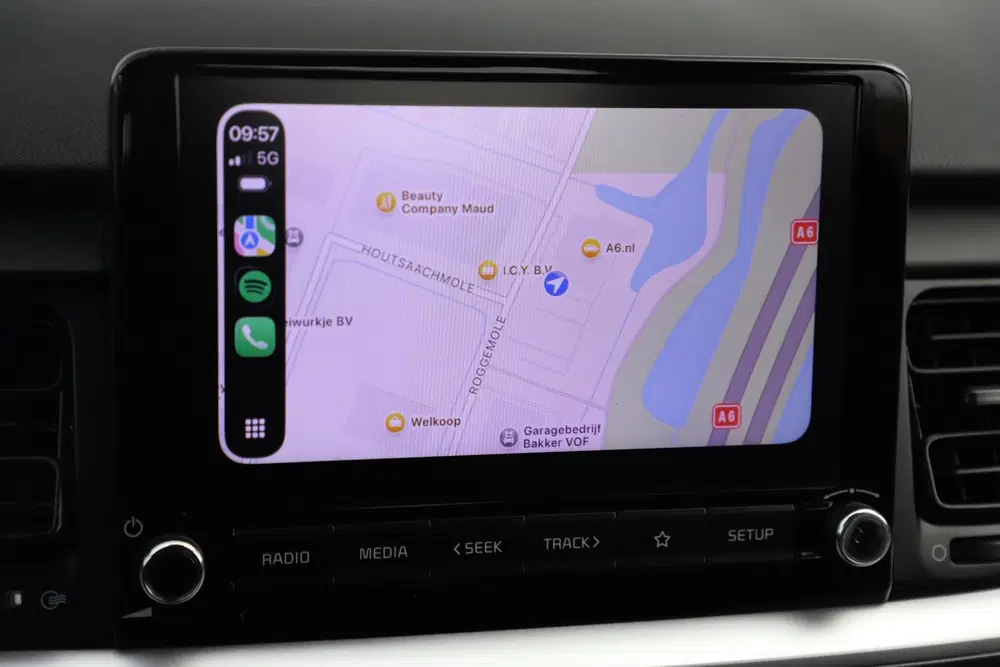 Kia Stonic 1.0 T-GDi MHEV DynamicLine 101PK Navigatie uit 2021, foto 15