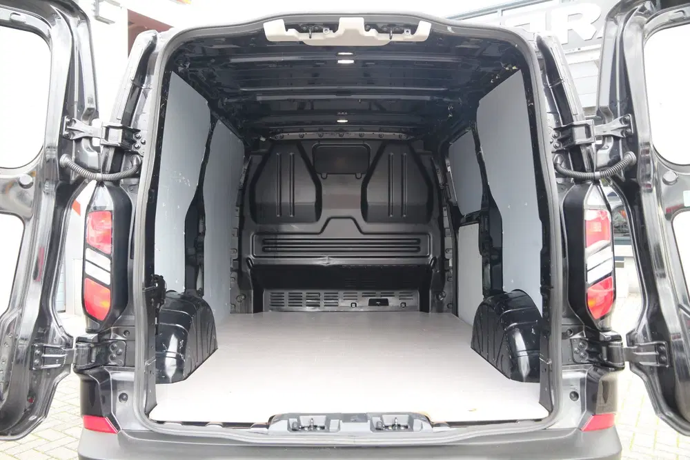 Ford Transit Custom 2.0 TDCI 110 uit 2024, foto 4