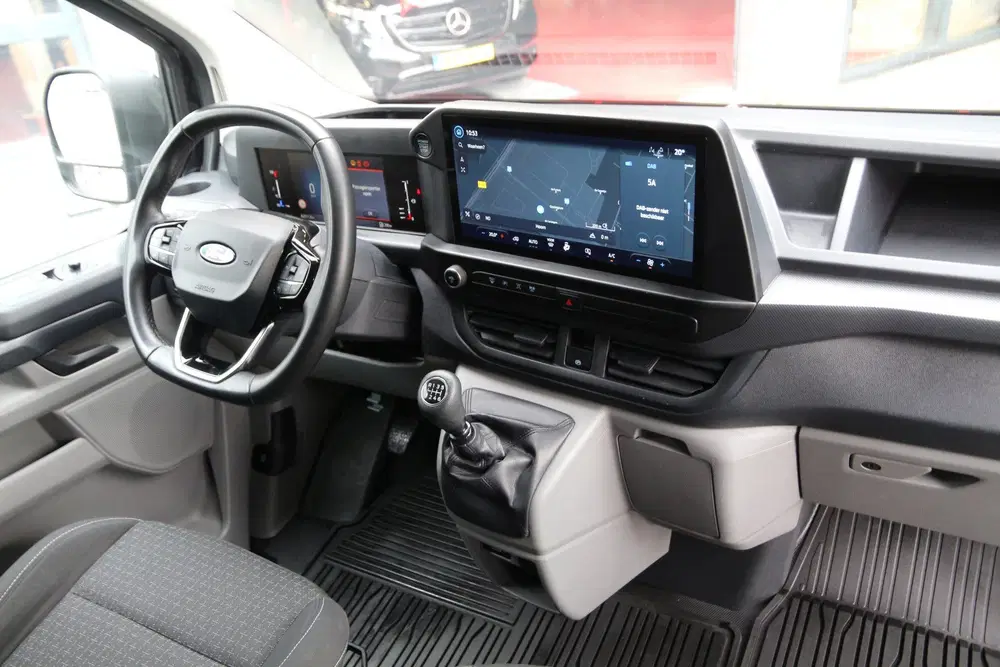 Ford Transit Custom 2.0 TDCI 110 uit 2024, foto 5