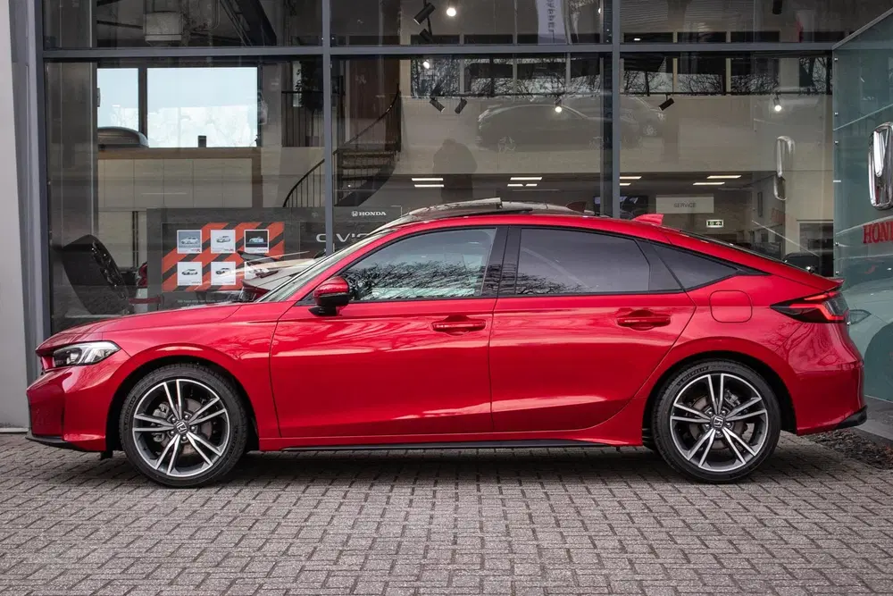 Honda Civic 2.0 e:HEV Advance uit 2026, foto 2