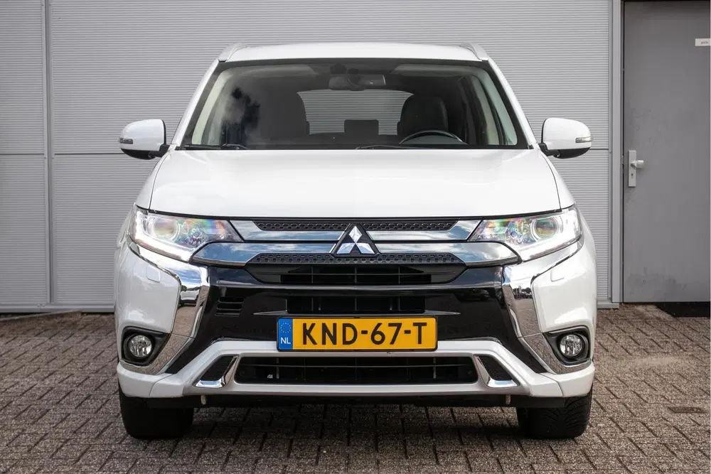 Mitsubishi Outlander 2.4 PHEV Intense+ -Afn. trekhaak uit 2020, foto 12
