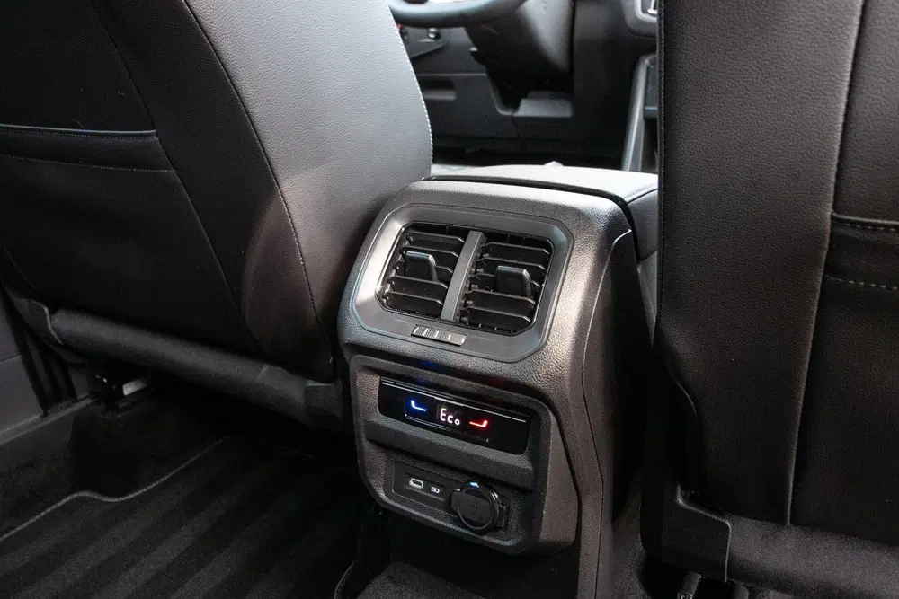 Volkswagen Tiguan 1.4 TSI eHybrid R-Line Business+ uit 2022, foto 10