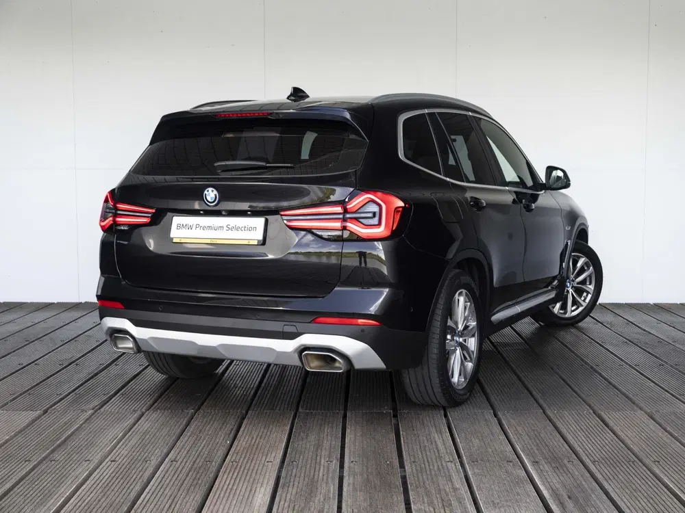 BMW X3 xDrive30e uit 2022, foto 2