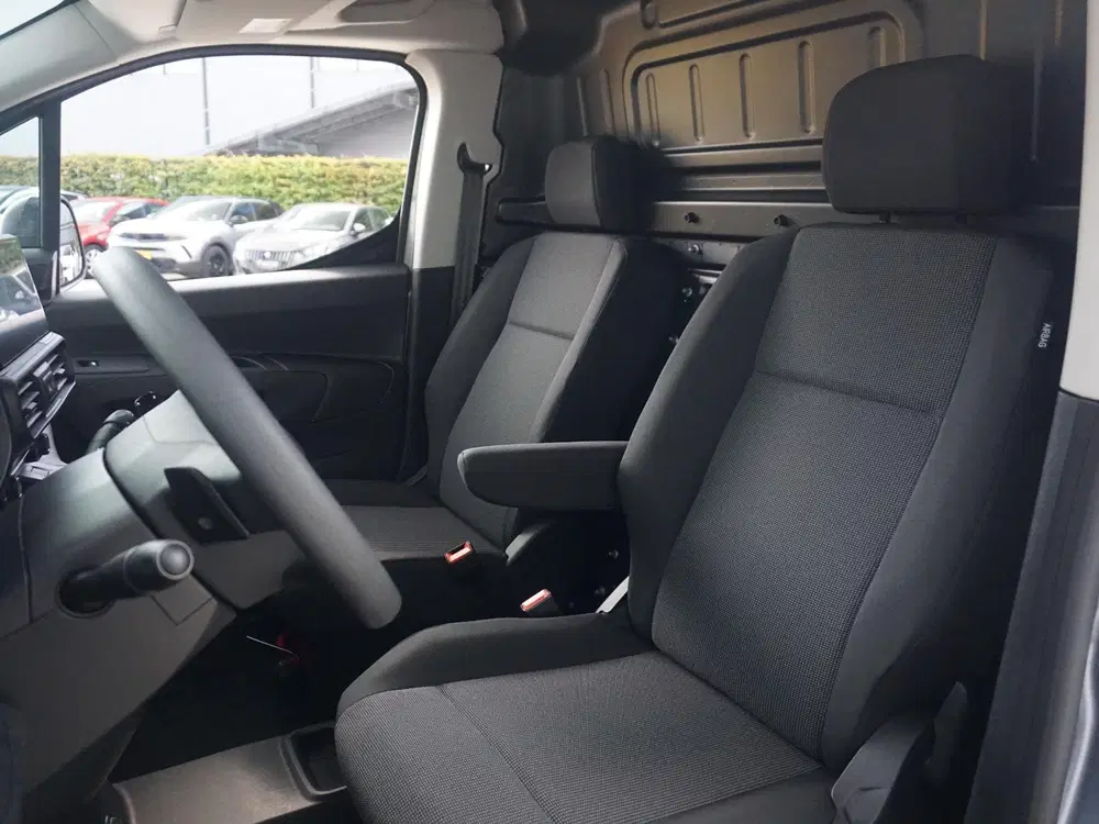 Opel Combo L1 50kWh uit 2026, foto 10