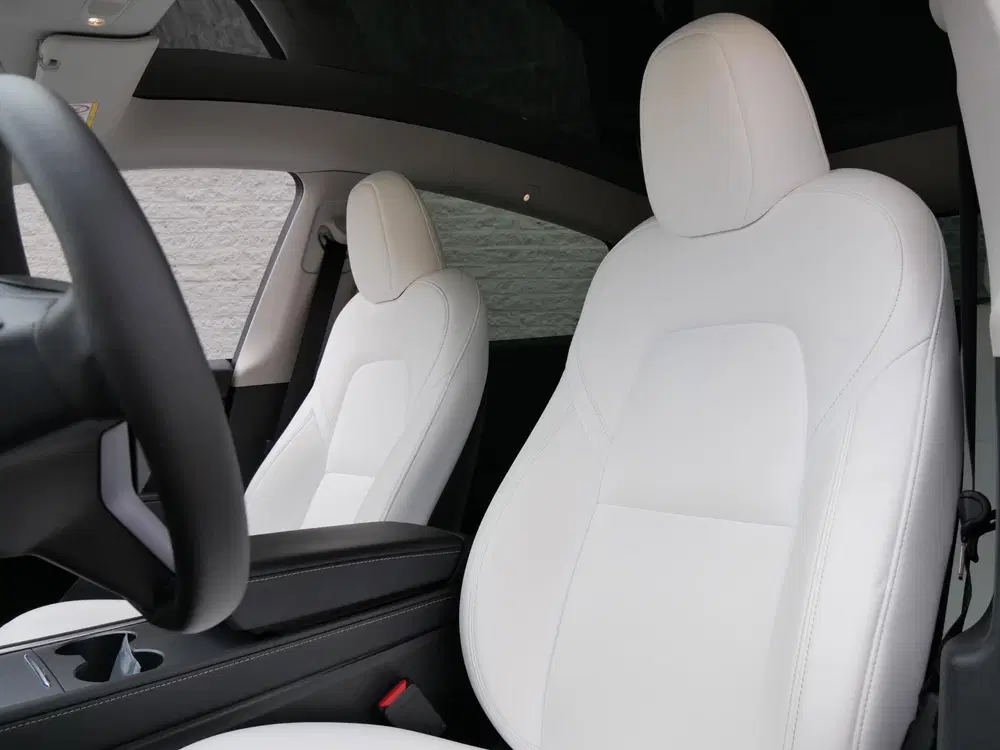 Tesla Model Y 75kWh AWD LONG RANGE uit 2022, foto 6