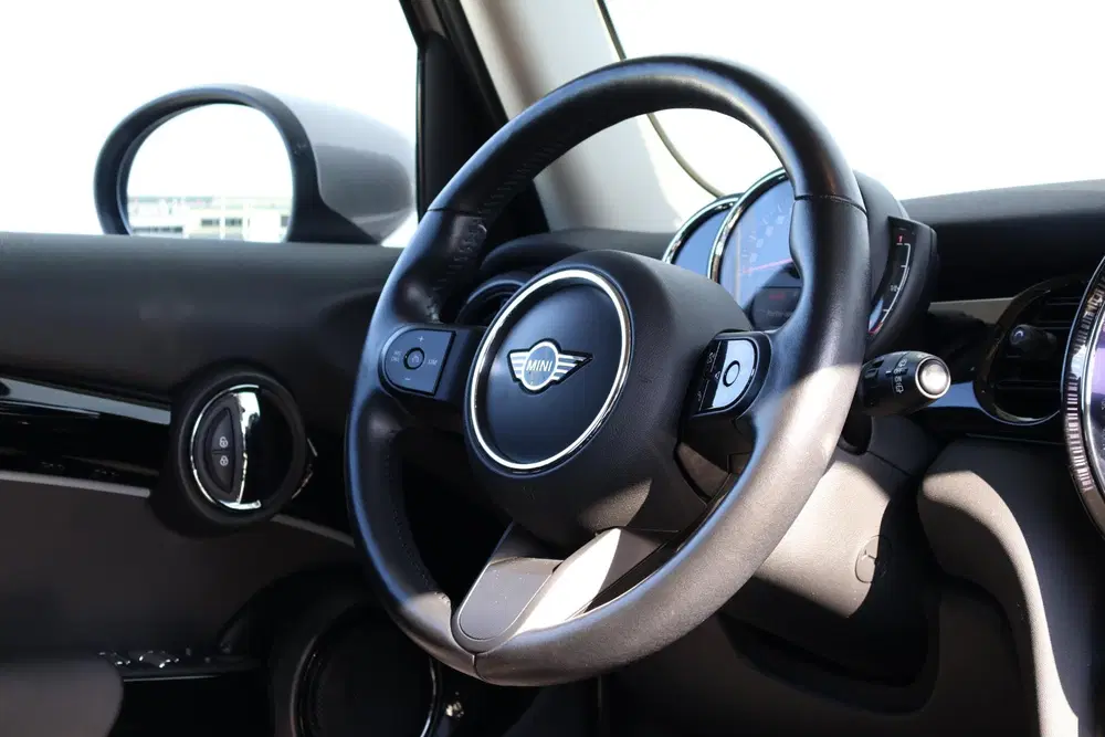 Mini Cooper 1.5 Cooper Business Edition uit 2022, foto 11