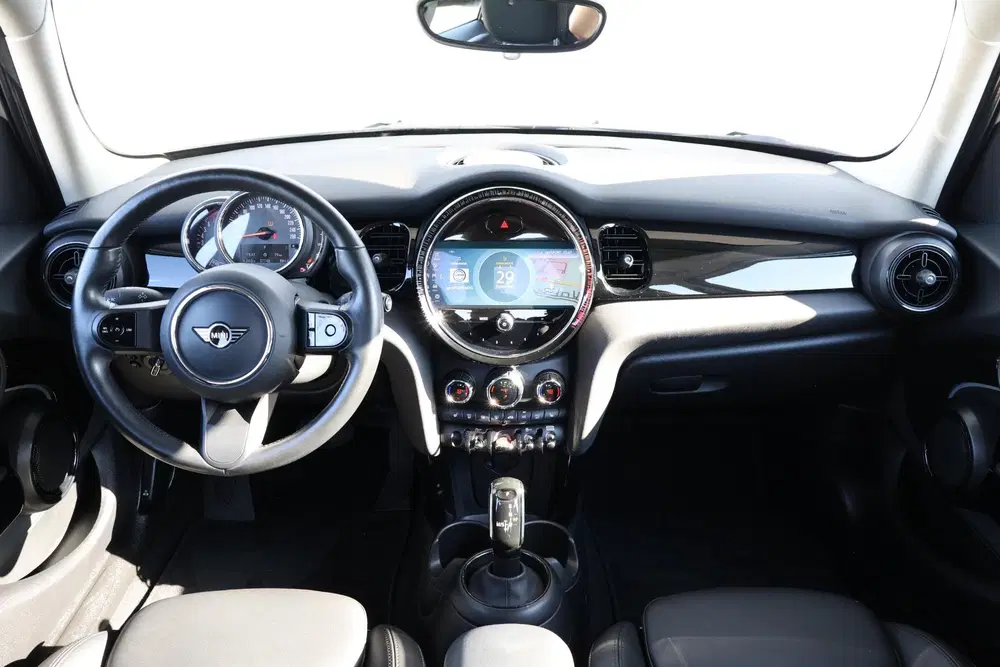 Mini Cooper 1.5 Cooper Business Edition uit 2022, foto 12