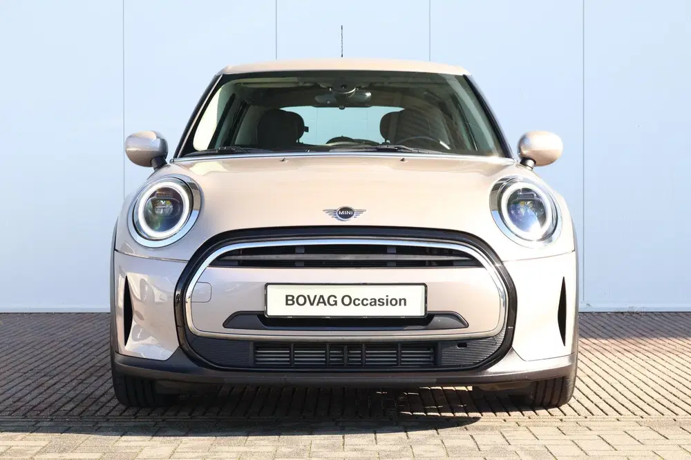 Mini Cooper 1.5 Cooper Business Edition uit 2022, foto 2