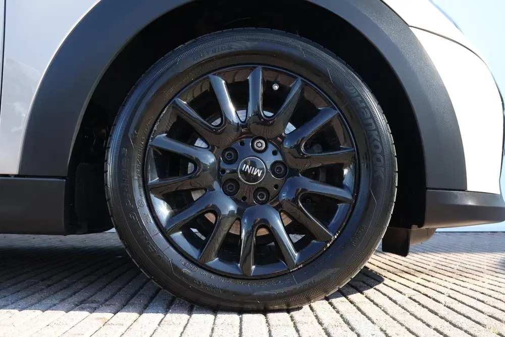 Mini Cooper 1.5 Cooper Business Edition uit 2022, foto 6