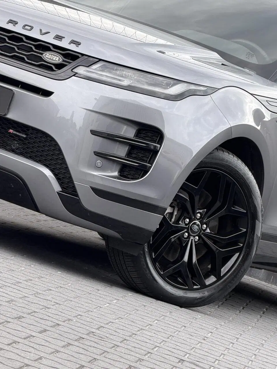 Land Rover Range Rover Evoque P300e HSE uit 2023, foto 7