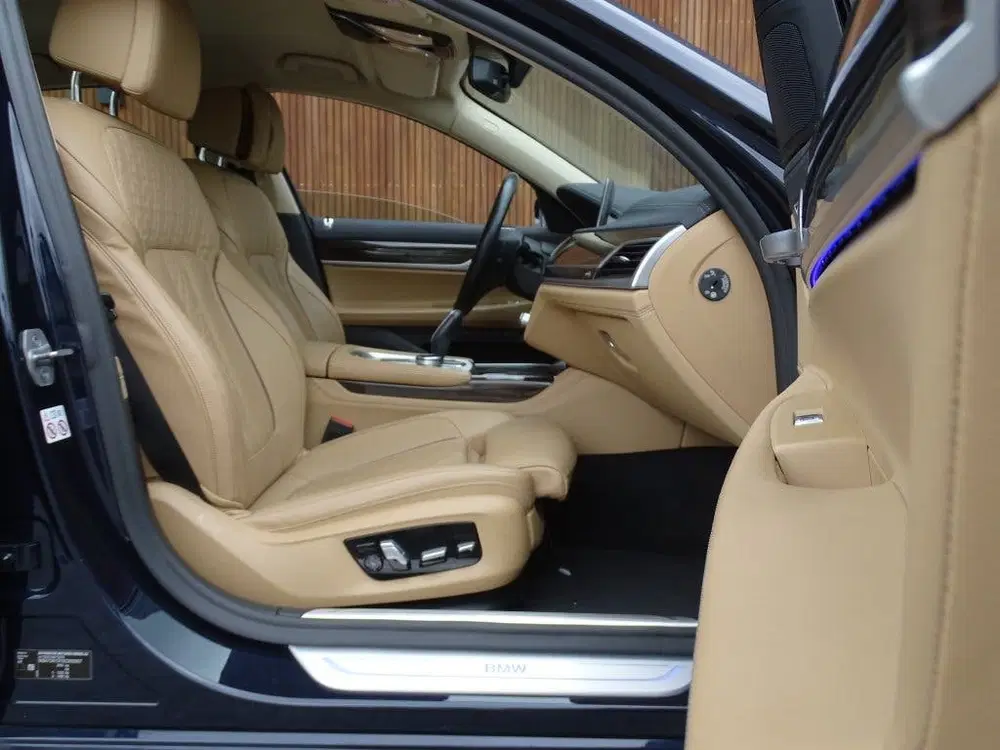 BMW 7-serie 7 Serie 745e 394PK uit 2019, foto 13