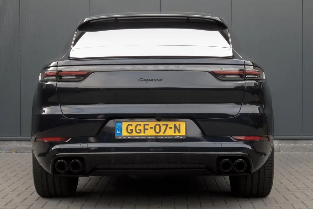 Porsche Cayenne Cayenne Coupé 3.0 E-Hybrid Platinum Editio uit 2022, foto 8