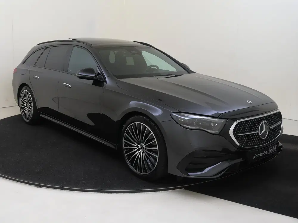 Mercedes-Benz E-Klasse 300 e Sport Edition uit 2025, foto 4
