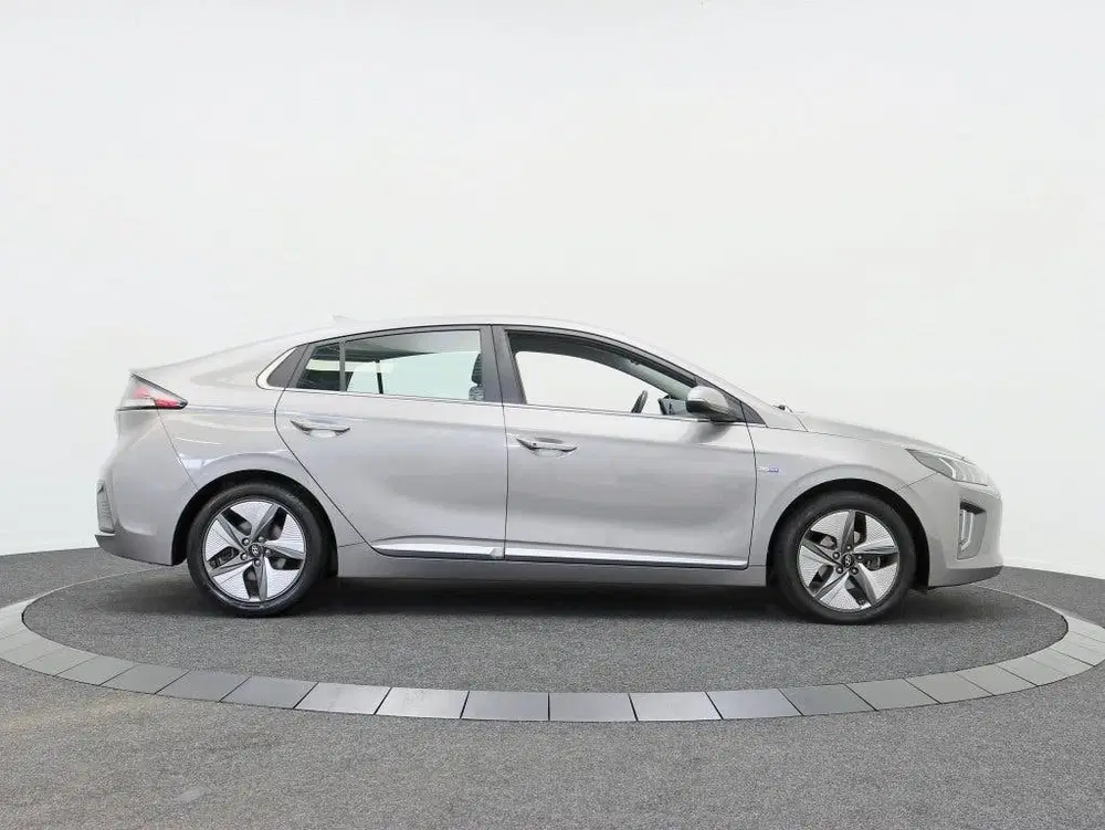 Hyundai IONIQ 1.6 GDi Comfort Plus uit 2020, foto 13