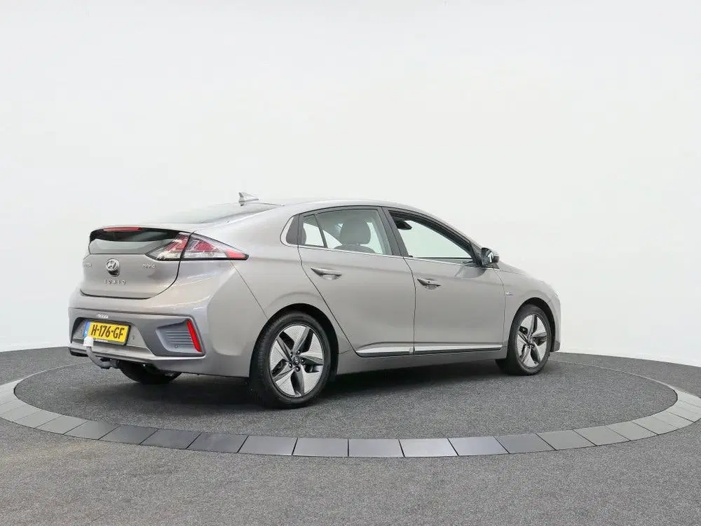 Hyundai IONIQ 1.6 GDi Comfort Plus uit 2020, foto 2