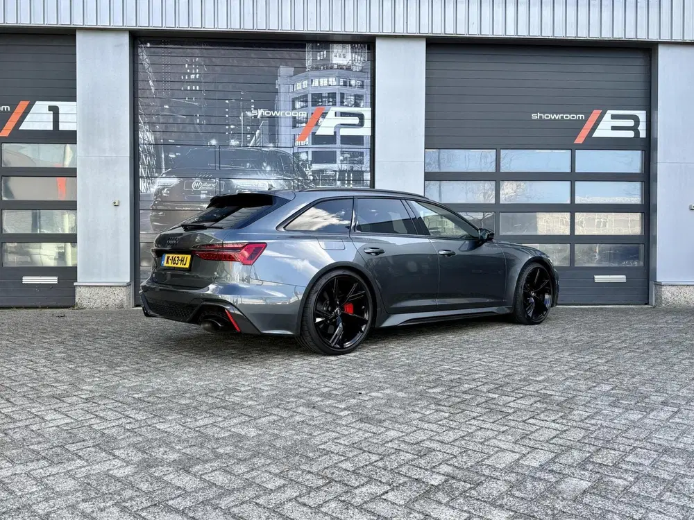 Audi A6 RS 6 TFSI quattro uit 2020, foto 10