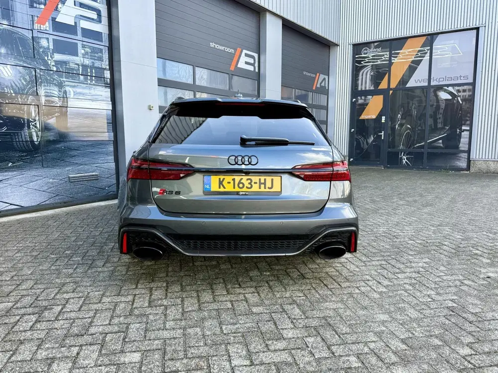 Audi A6 RS 6 TFSI quattro uit 2020, foto 13