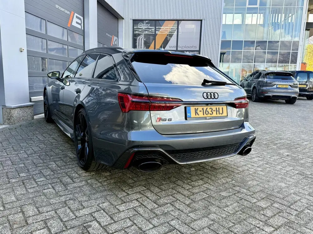 Audi A6 RS 6 TFSI quattro uit 2020, foto 14