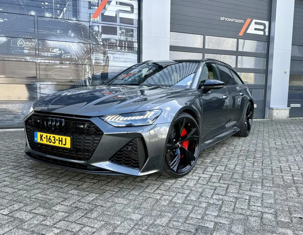 Audi A6 RS 6 TFSI quattro uit 2020, foto 6