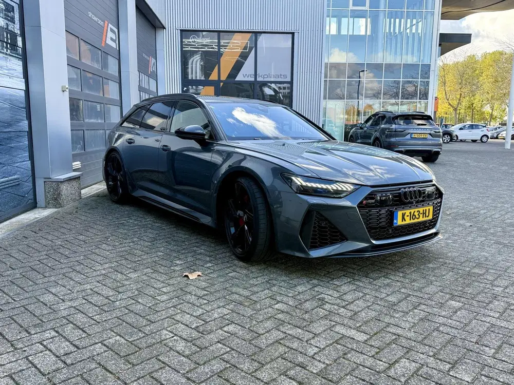 Audi A6 RS 6 TFSI quattro uit 2020, foto 9