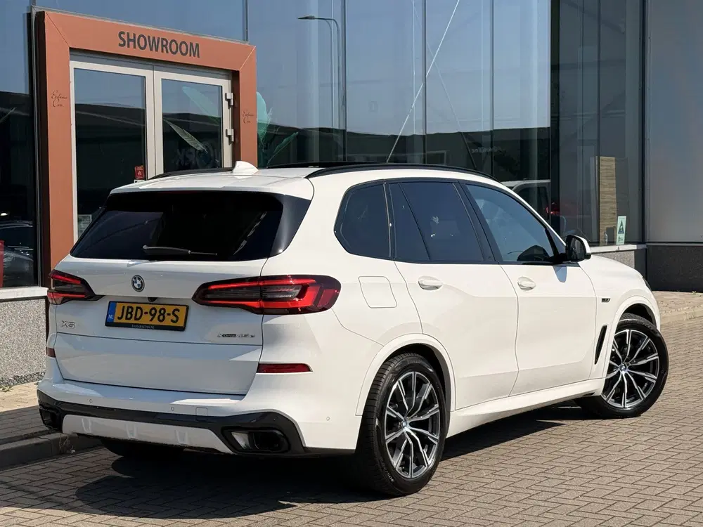 BMW X5 xDrive45e High Executive uit 2022, foto 10