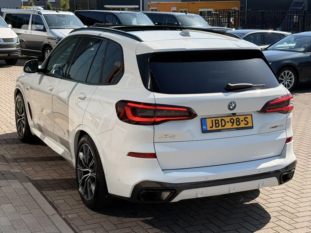 BMW X5 xDrive45e High Executive uit 2022, foto 15