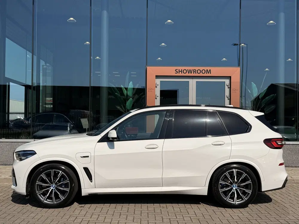 BMW X5 xDrive45e High Executive uit 2022, foto 5