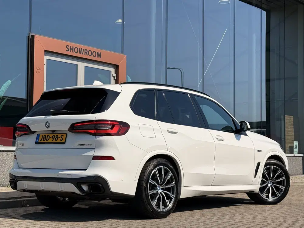 BMW X5 xDrive45e High Executive uit 2022, foto 9