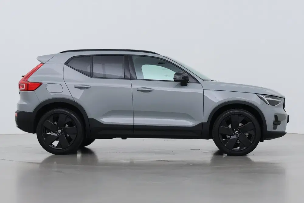 Volvo XC40 2.0 B3 Plus Black Edition uit 2025, foto 10