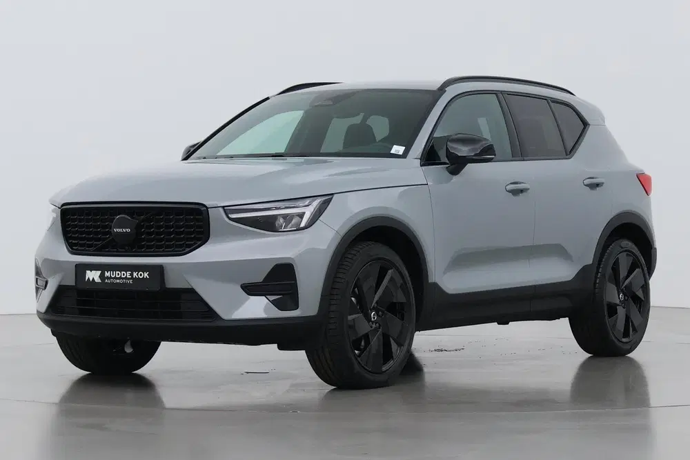 Volvo XC40 2.0 B3 Plus Black Edition uit 2025, foto 8