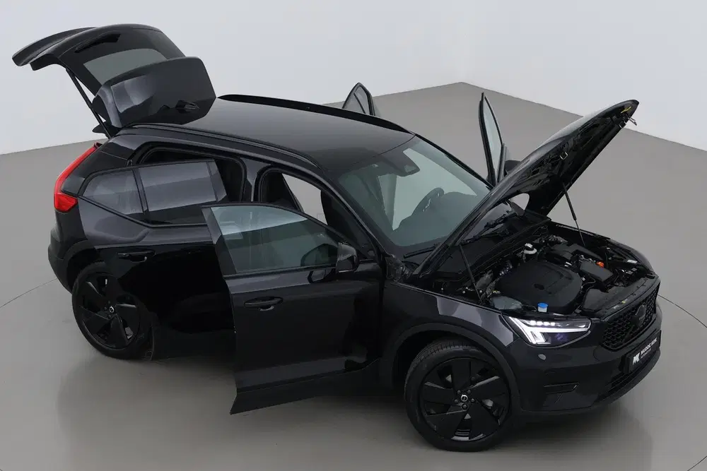 Volvo XC40 2.0 B3 Plus Black Edition uit 2025, foto 6