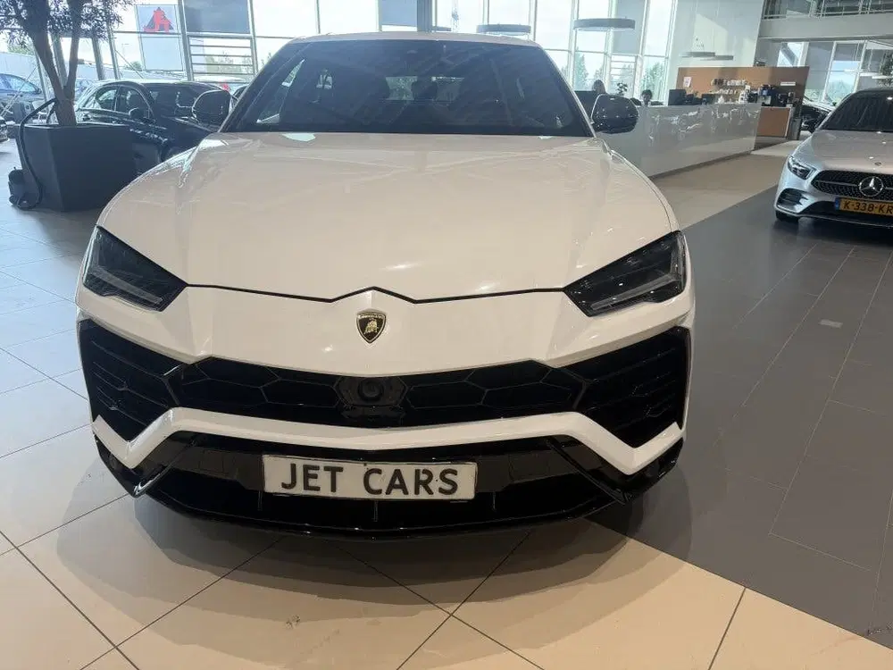 Lamborghini Urus 4.0 V8 uit 2021, foto 3