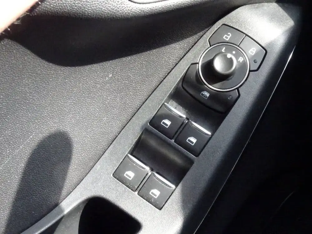 Ford Fiesta 1.0 100pk Titanium met CarPlay en Parkeers uit 2021, foto 11