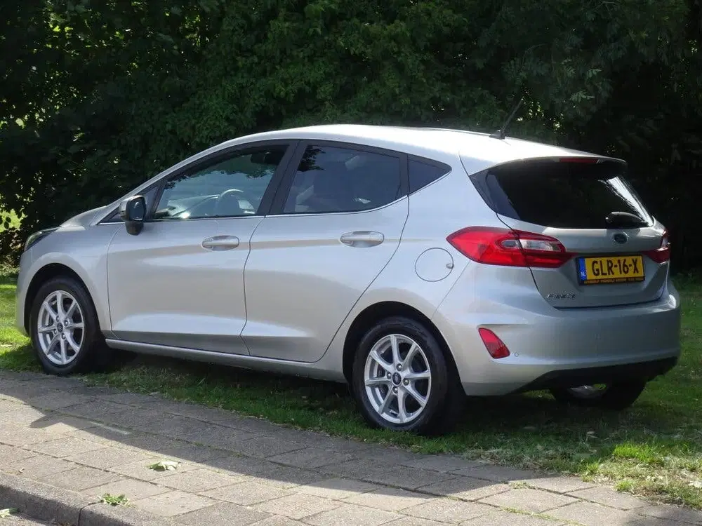 Ford Fiesta 1.0 100pk Titanium met CarPlay en Parkeers uit 2021, foto 3