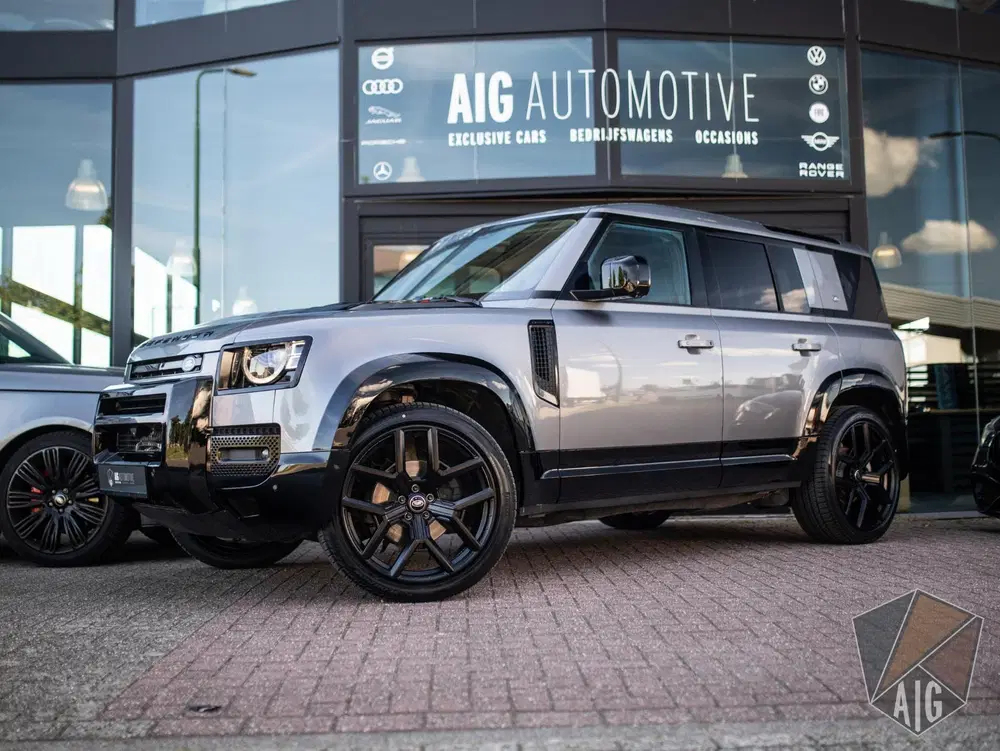 Land Rover Defender 2.0 D200 110 HSE X-Dynamic uit 2020