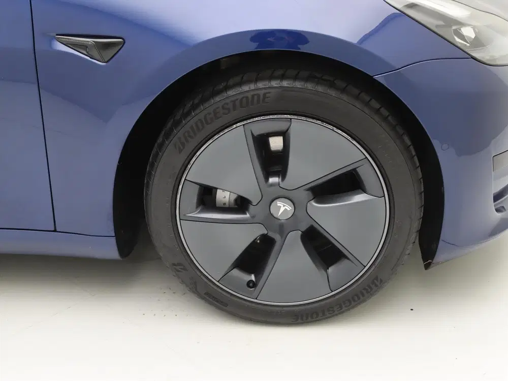 Tesla Model 3 Standard RWD Plus FACELIFT 90 uit 2021, foto 10