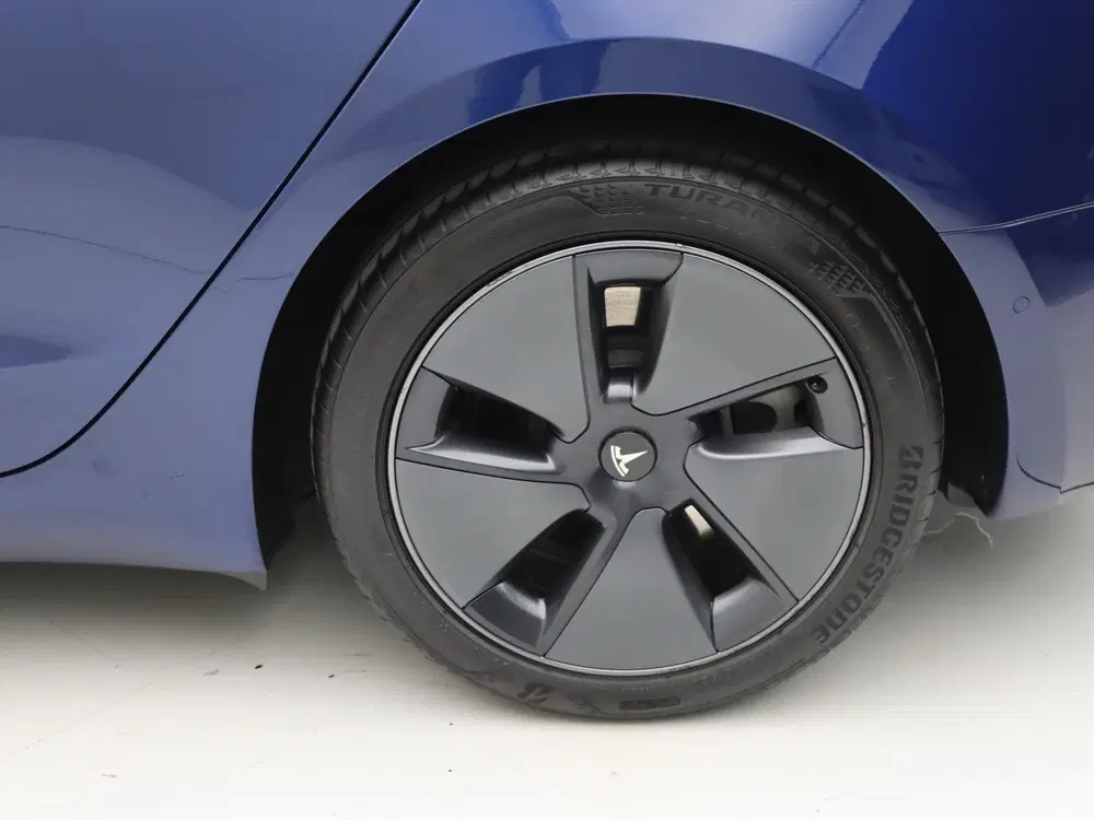 Tesla Model 3 Standard RWD Plus FACELIFT 90 uit 2021, foto 13
